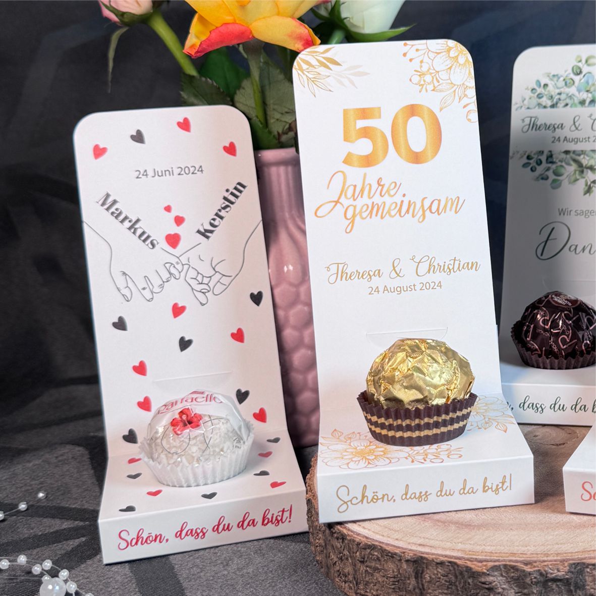 Aufsteller für Gastgeschenke personalisiert - rote Herzen - FOTOFOL