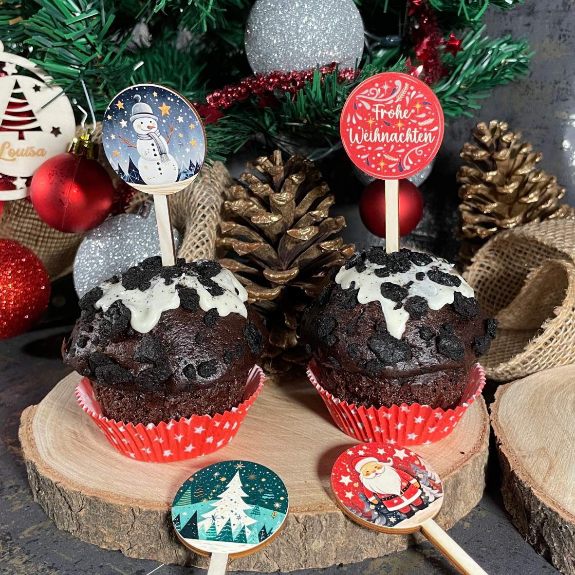 FOTOFOL - 12er Set Holz-Cupcake-Stecker mit 28 Aufklebern für festliche Muffins und Donuts.